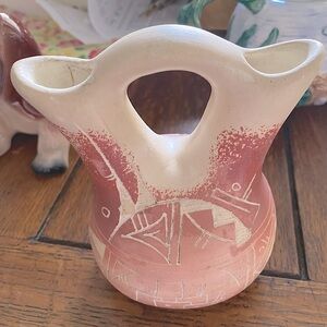 Navajo Traditional Ceramic Wedding Vase with Pink and Cream Design. Handmade EC